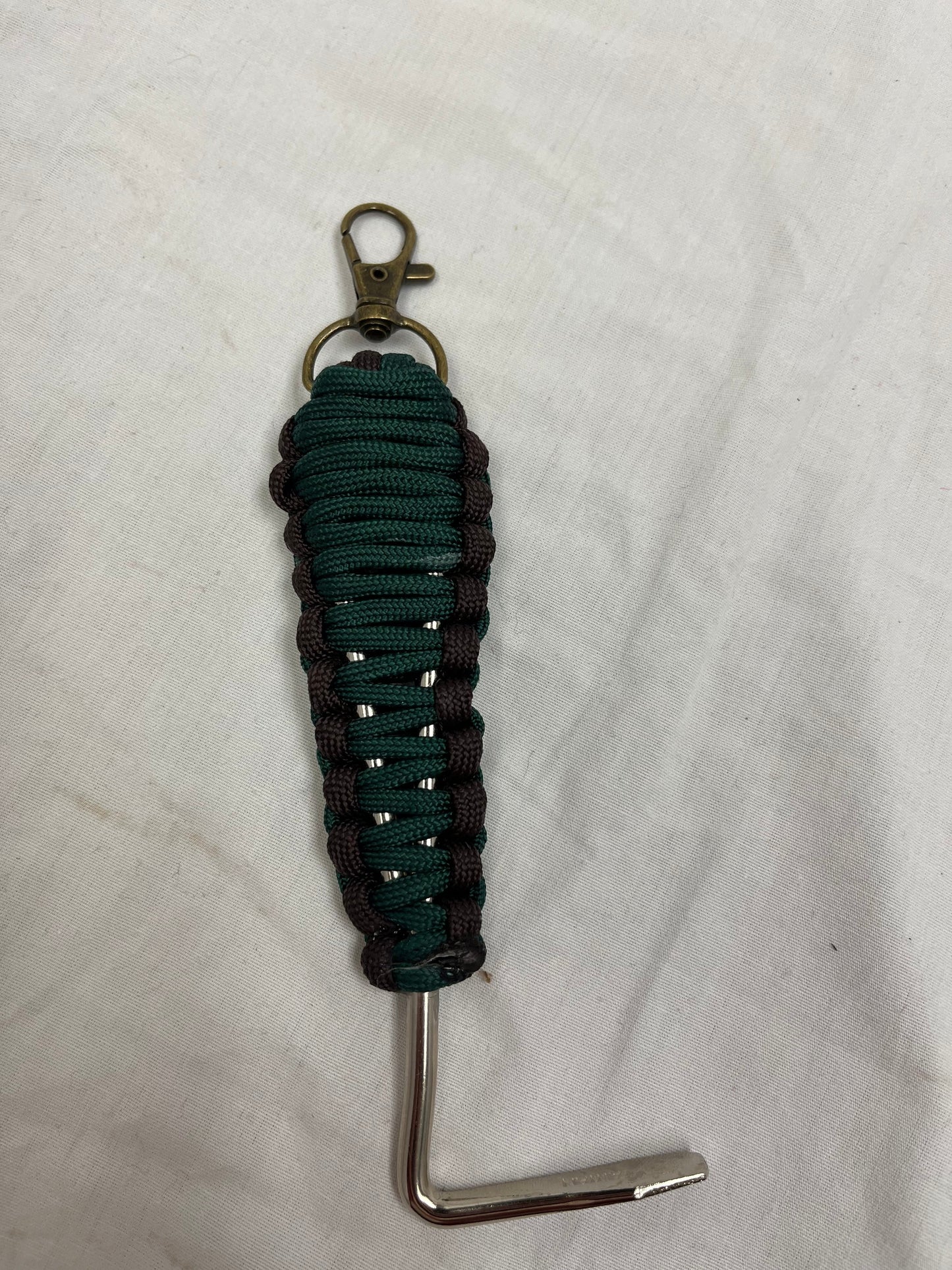 Paracord Clip Hoof Picks