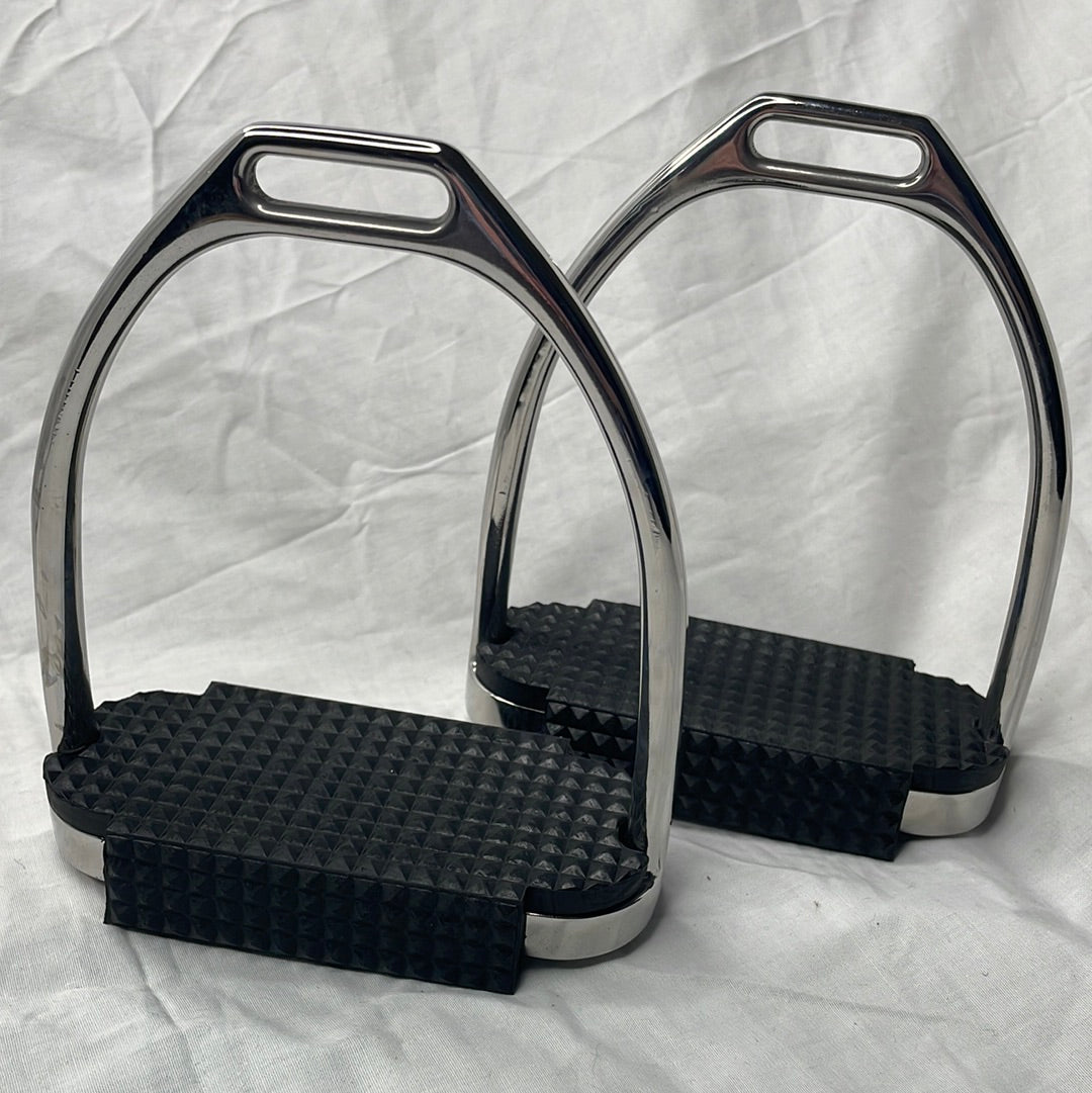 CONSIGNMENT Intec Suregrip Stirrups